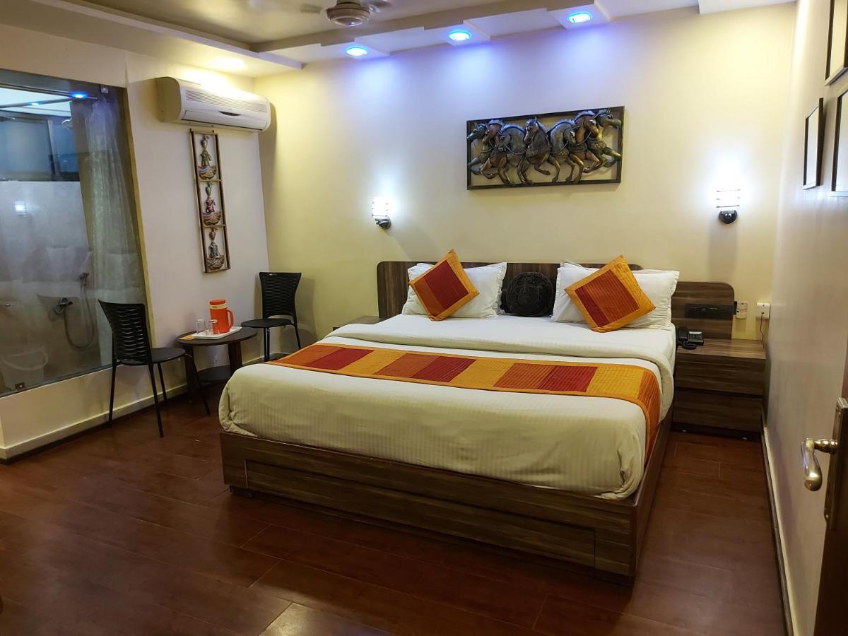 Shaleen Elegance Homestay Nakki Lake 400 Meters Mount Abu Dış mekan fotoğraf