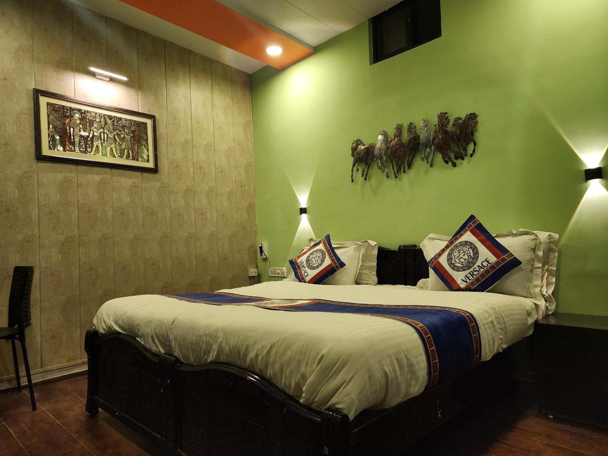 Shaleen Elegance Homestay Nakki Lake 400 Meters Mount Abu Dış mekan fotoğraf