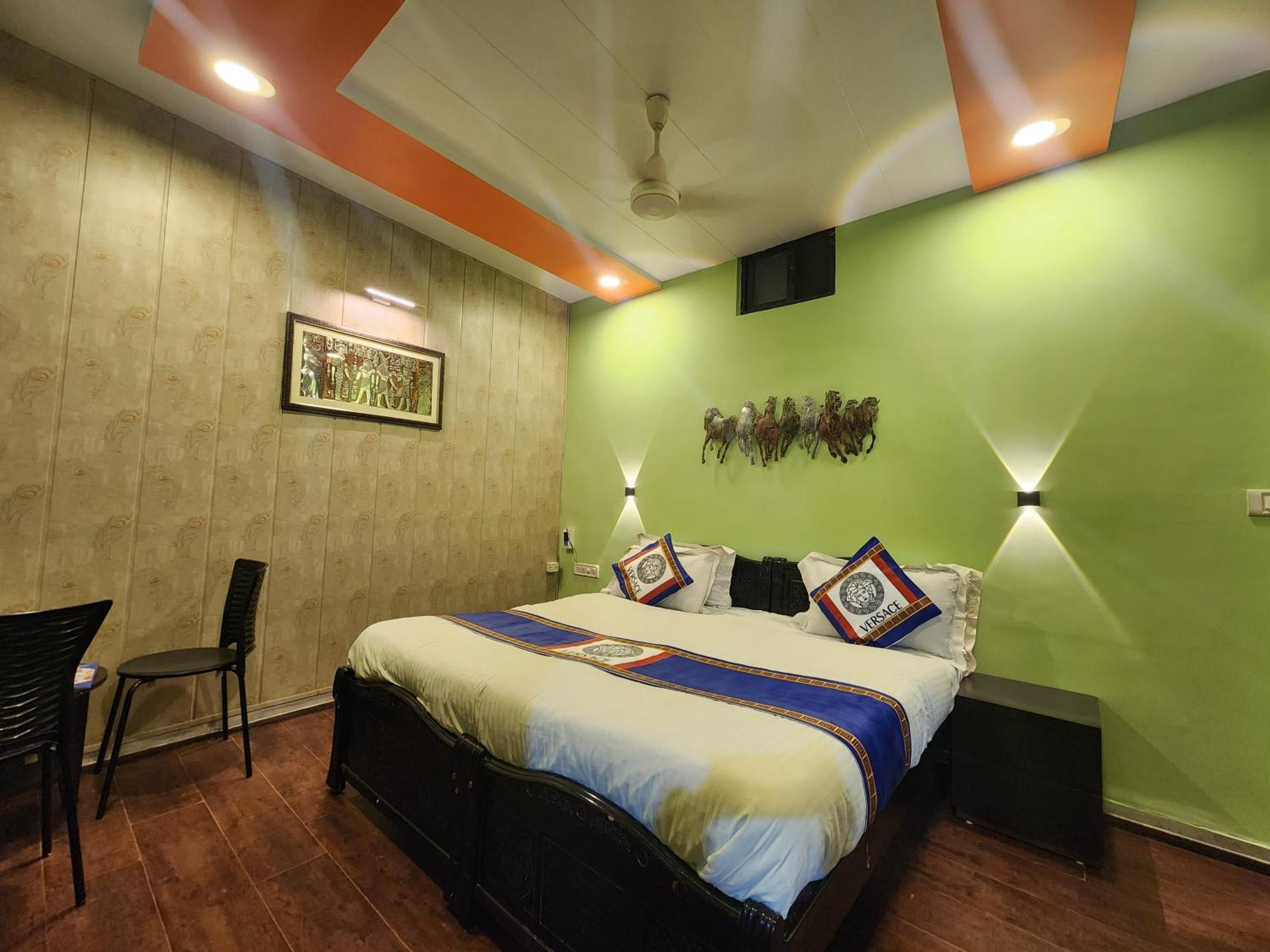 Shaleen Elegance Homestay Nakki Lake 400 Meters Mount Abu Dış mekan fotoğraf