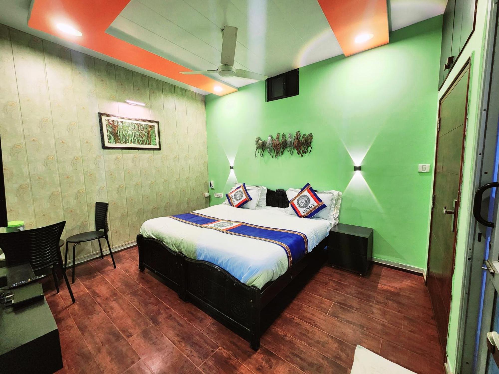 Shaleen Elegance Homestay Nakki Lake 400 Meters Mount Abu Dış mekan fotoğraf