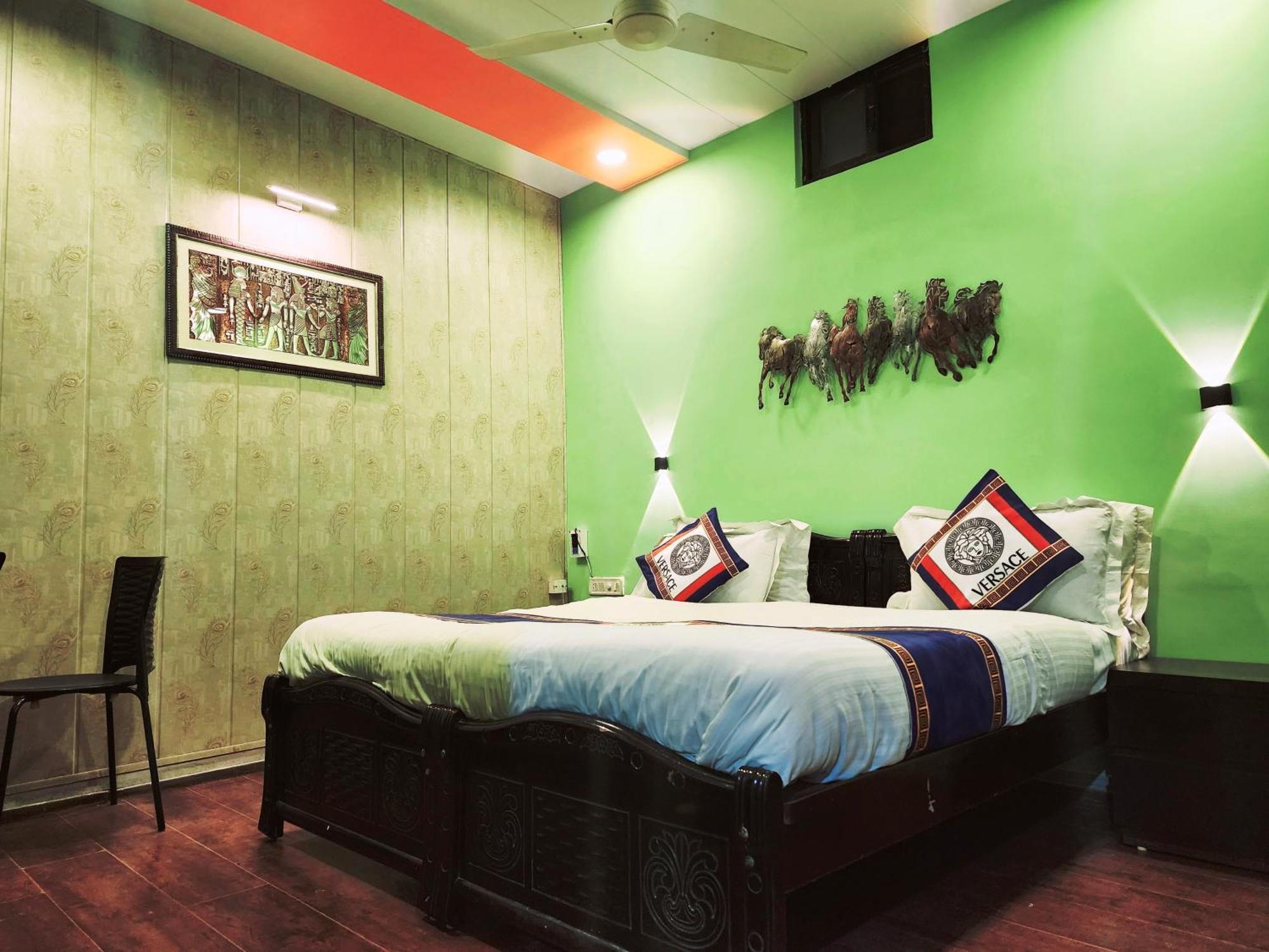 Shaleen Elegance Homestay Nakki Lake 400 Meters Mount Abu Dış mekan fotoğraf