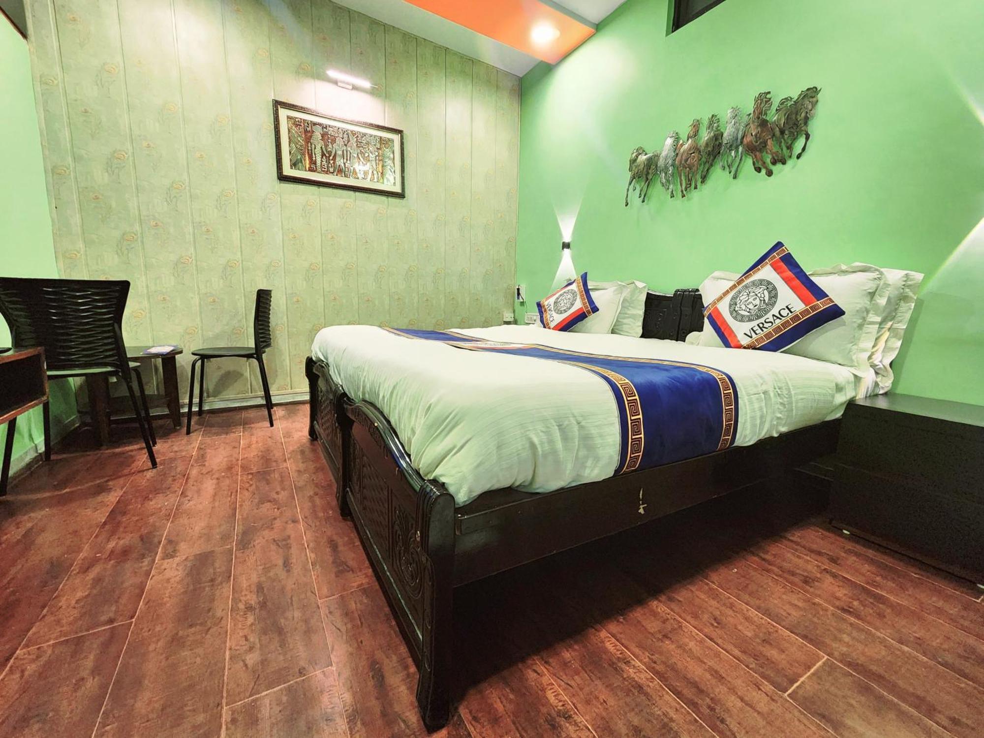 Shaleen Elegance Homestay Nakki Lake 400 Meters Mount Abu Dış mekan fotoğraf