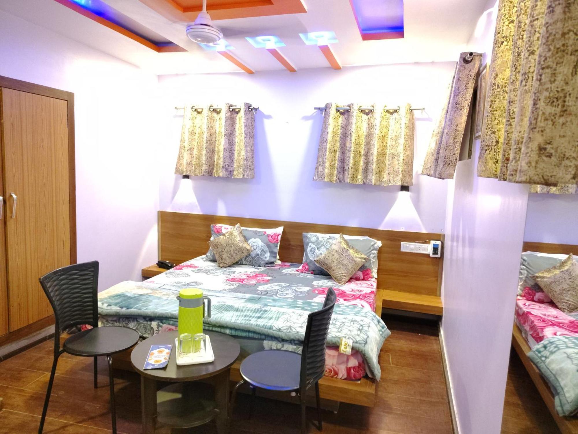 Shaleen Elegance Homestay Nakki Lake 400 Meters Mount Abu Dış mekan fotoğraf