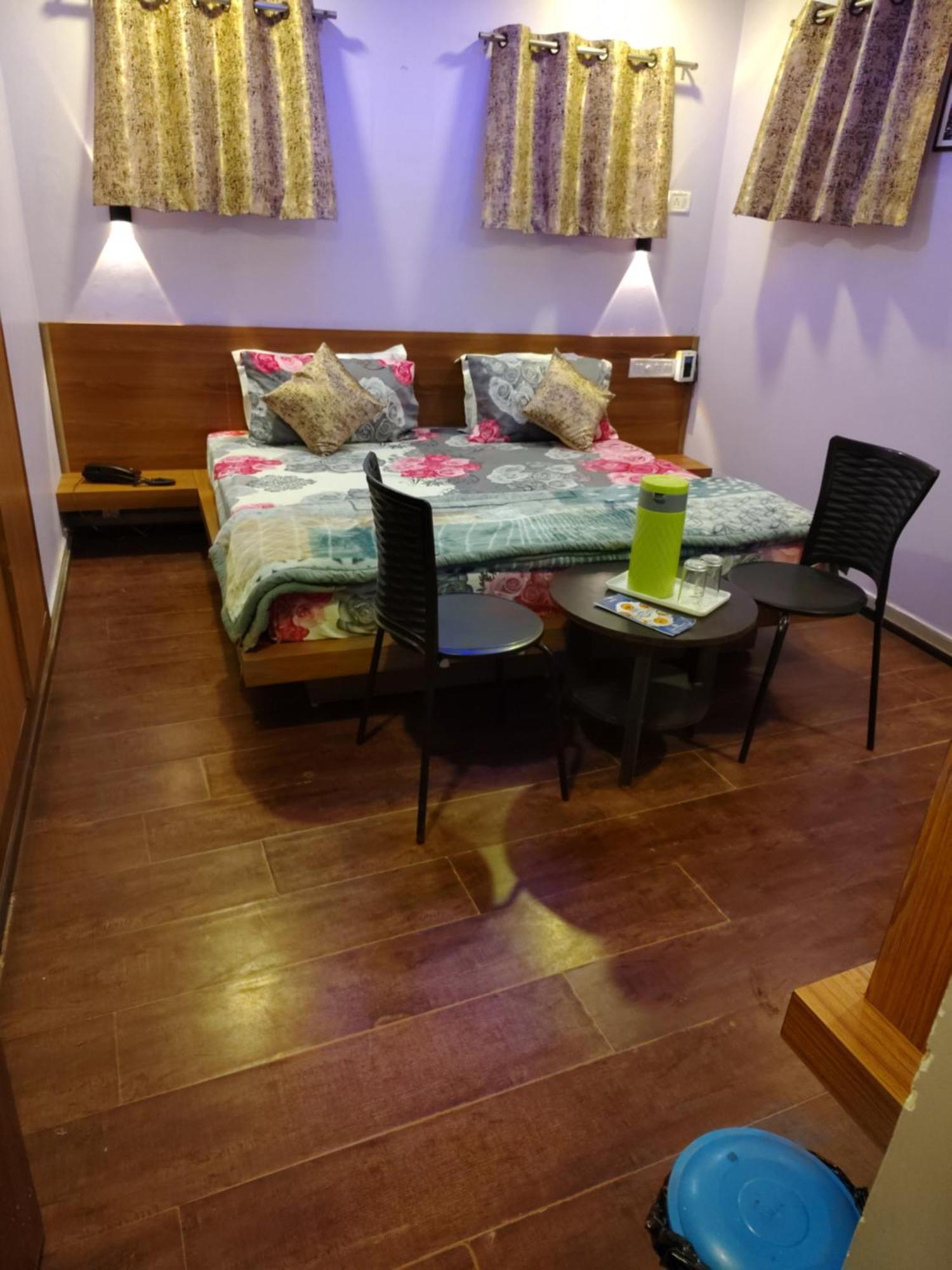 Shaleen Elegance Homestay Nakki Lake 400 Meters Mount Abu Dış mekan fotoğraf